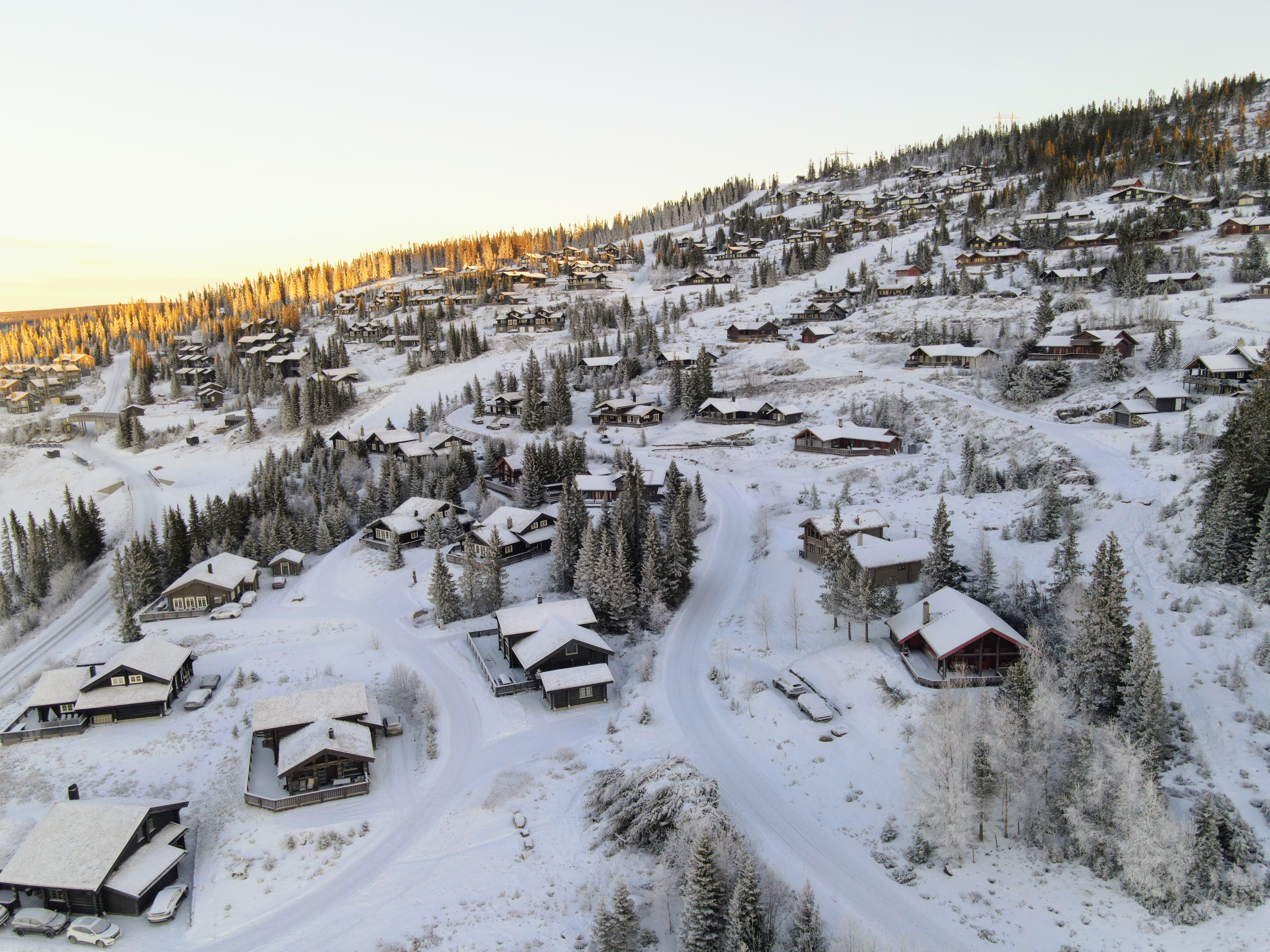 Aerial view of Mjellvona cabin